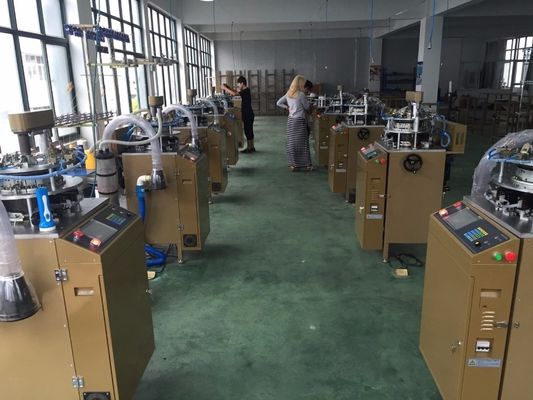 500pcs/day accuracy Wool yarn knit beret cap knitting machine for top-rated performance