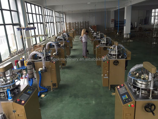 Fully Computerized Seamless Knitting Machine for Seamless Underwear Manufacturing