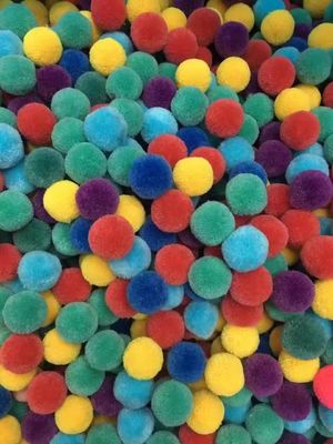 Experience Warp Knitting Like Never Before with 5000PCS/HOUR Key Chain Pompom Machine